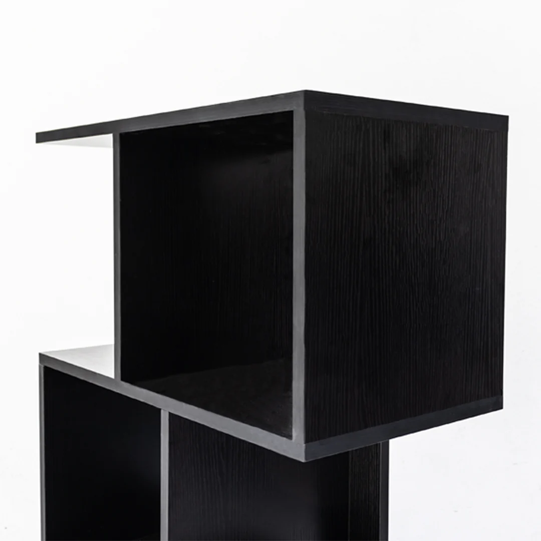 Estantería Vertical Negra de Diseño Asimétrico - Image 3