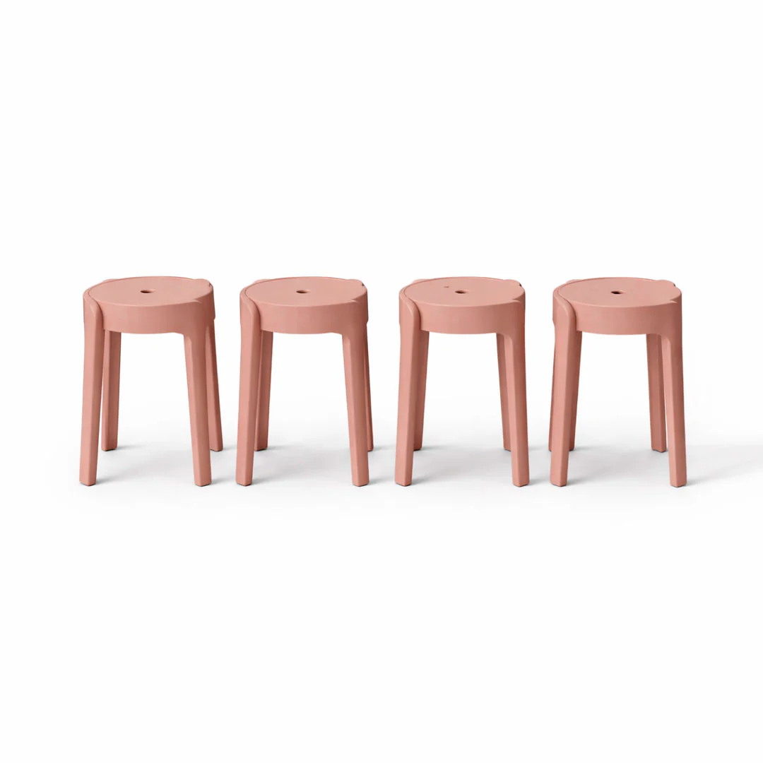 Set de 4 Bancos de Plástico Apilables – Color Café Claro - Image 3